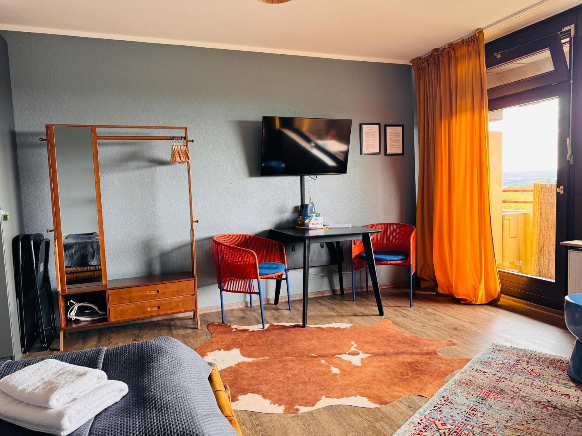 Klassen Stay - Design Studio In 11 Etage - Tolle Aussicht - Sauna, Pool - Netflix Lahnstein Zewnętrze zdjęcie