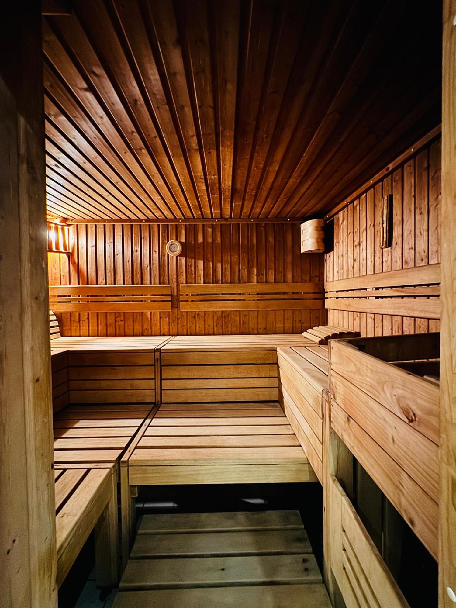 Klassen Stay - Design Studio In 11 Etage - Tolle Aussicht - Sauna, Pool - Netflix Lahnstein Zewnętrze zdjęcie